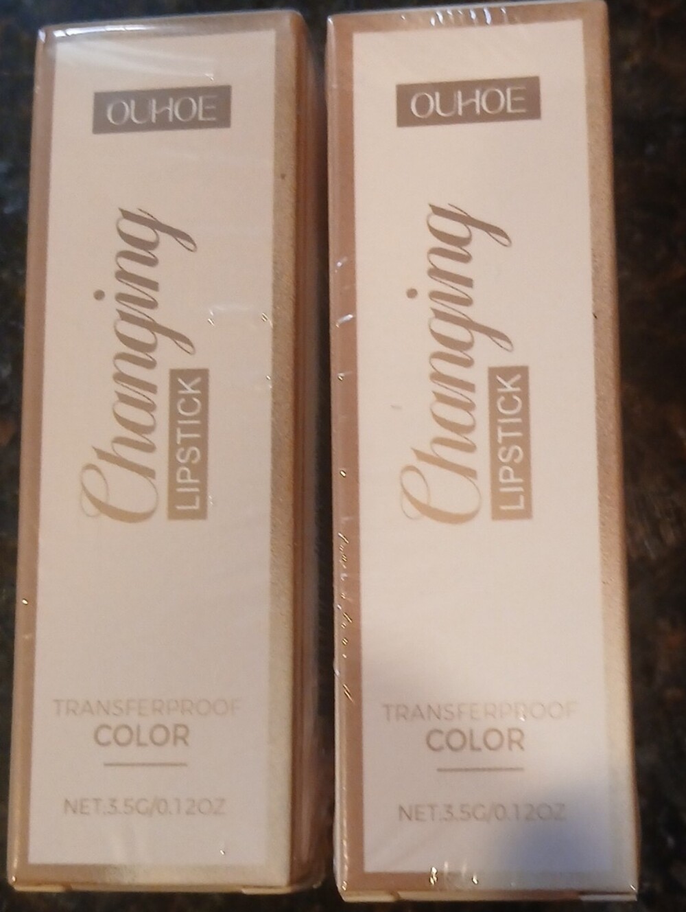 Changing Lipstick - Transferproof Color